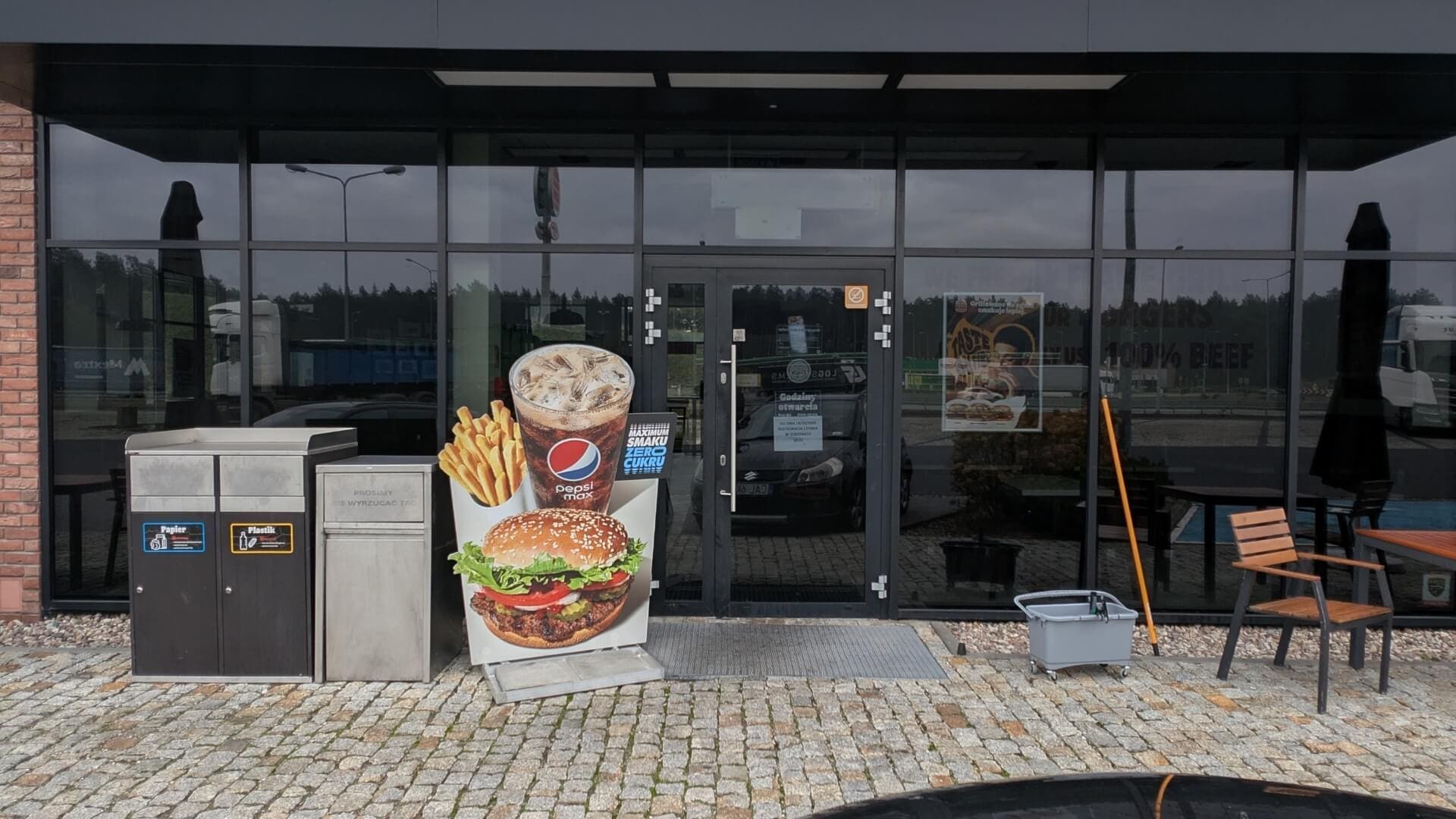 Profesjonalne Mycie Witryn i Elewacji Restauracji w Regionie Kujawsko-Pomorskim